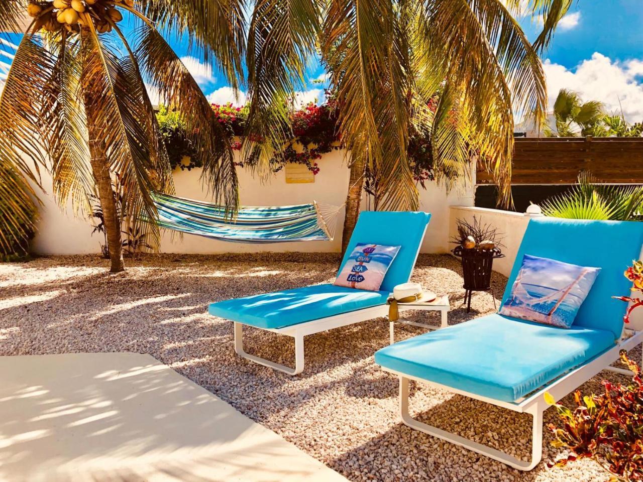 Karibu Aruba Boutique Hotel شاطئ بالم المظهر الخارجي الصورة