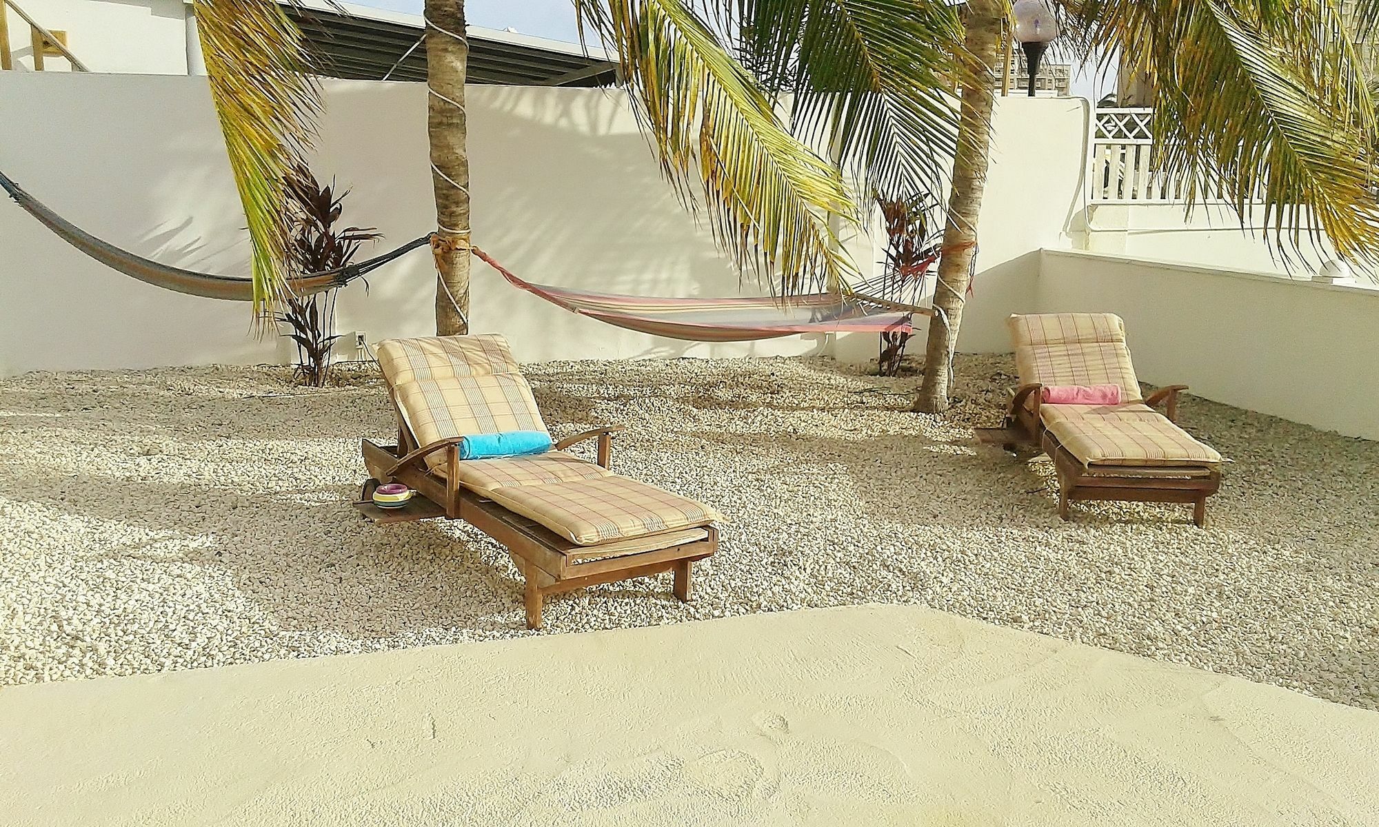 Karibu Aruba Boutique Hotel شاطئ بالم المظهر الخارجي الصورة