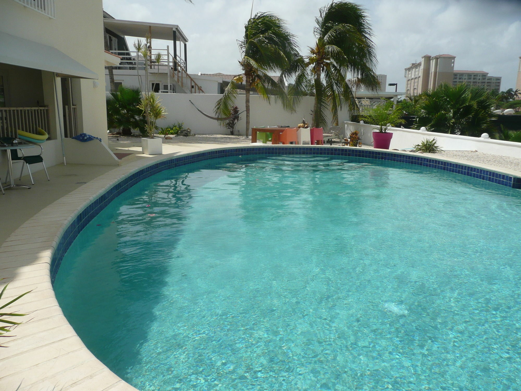 Karibu Aruba Boutique Hotel شاطئ بالم المظهر الخارجي الصورة